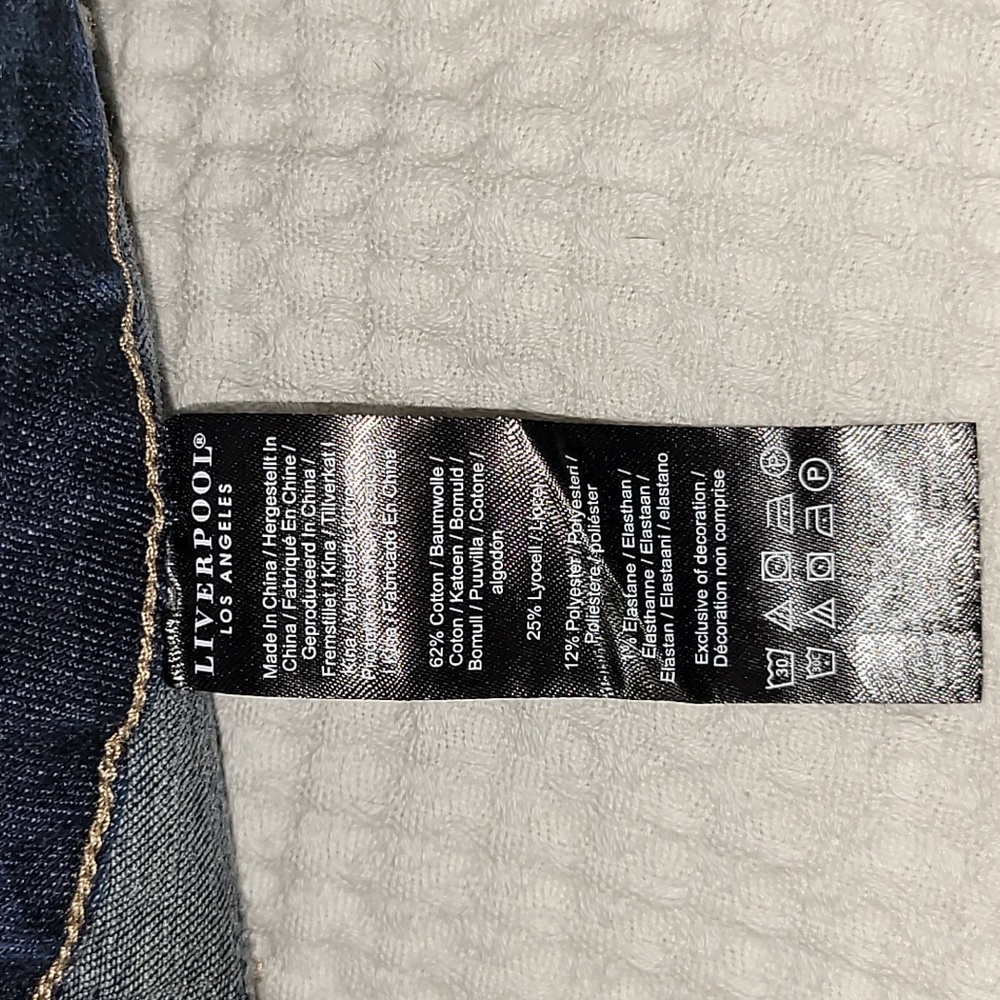 Liverpool brand denim skirt. Size 14. NWT! - Picture 7 of 7